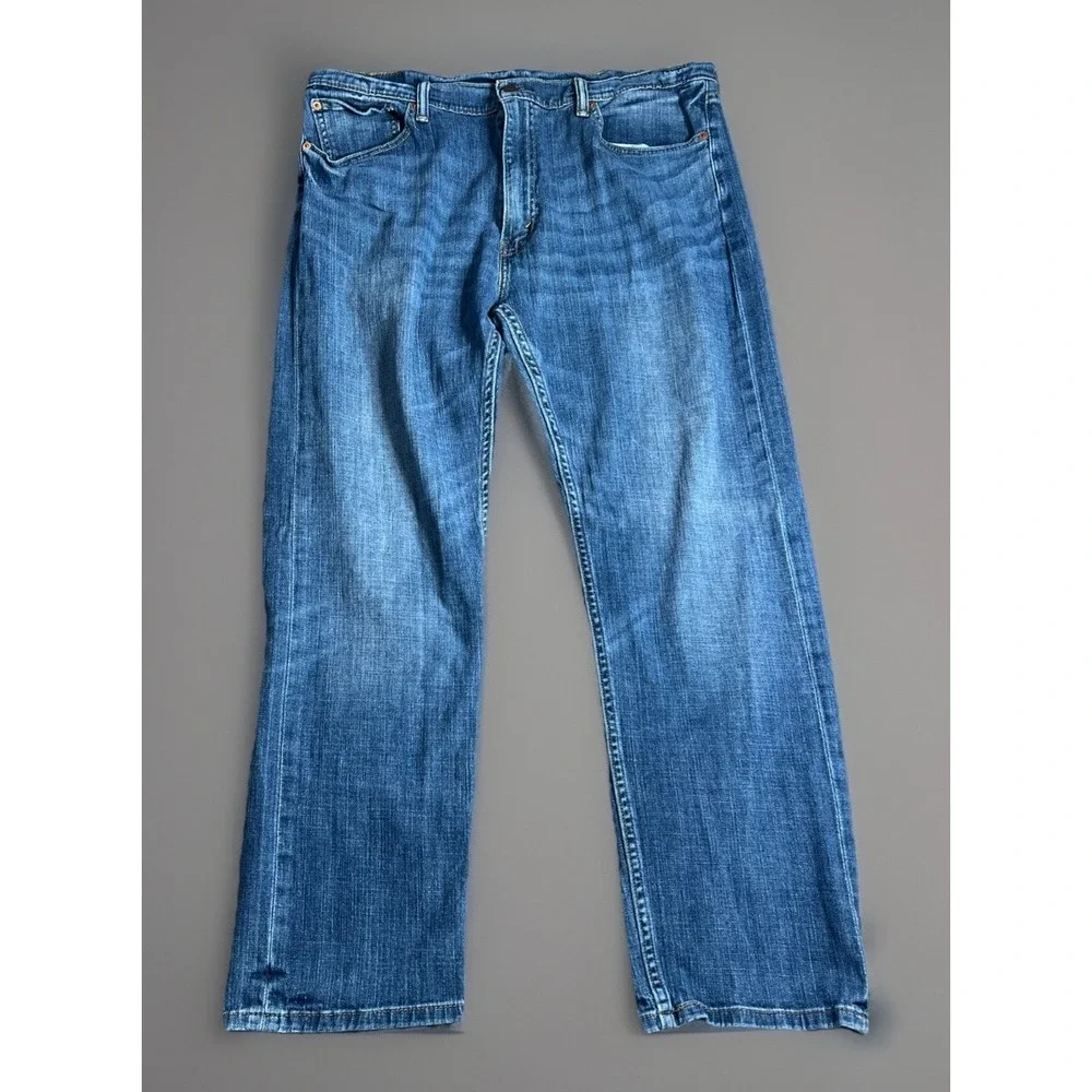 Levis 505 Jeans Mens 38 x 30 Straight Leg Medium Wash Regular Fit Blue Denim‎